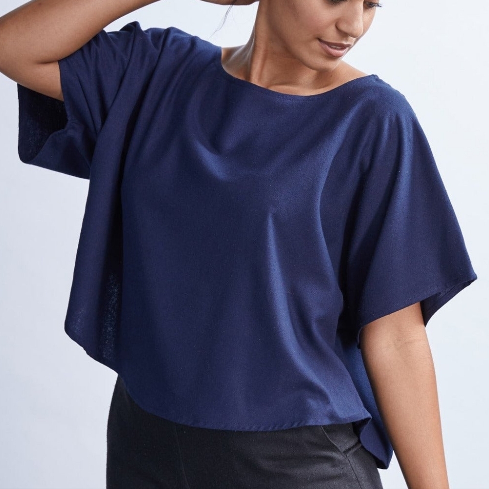 Jamie & The Jones Women's Waist Length Blouse